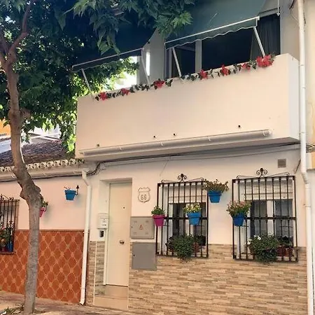 Cozy By The Sea Apartment *